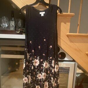 Style & Co Black dress with floral print, Size P/M